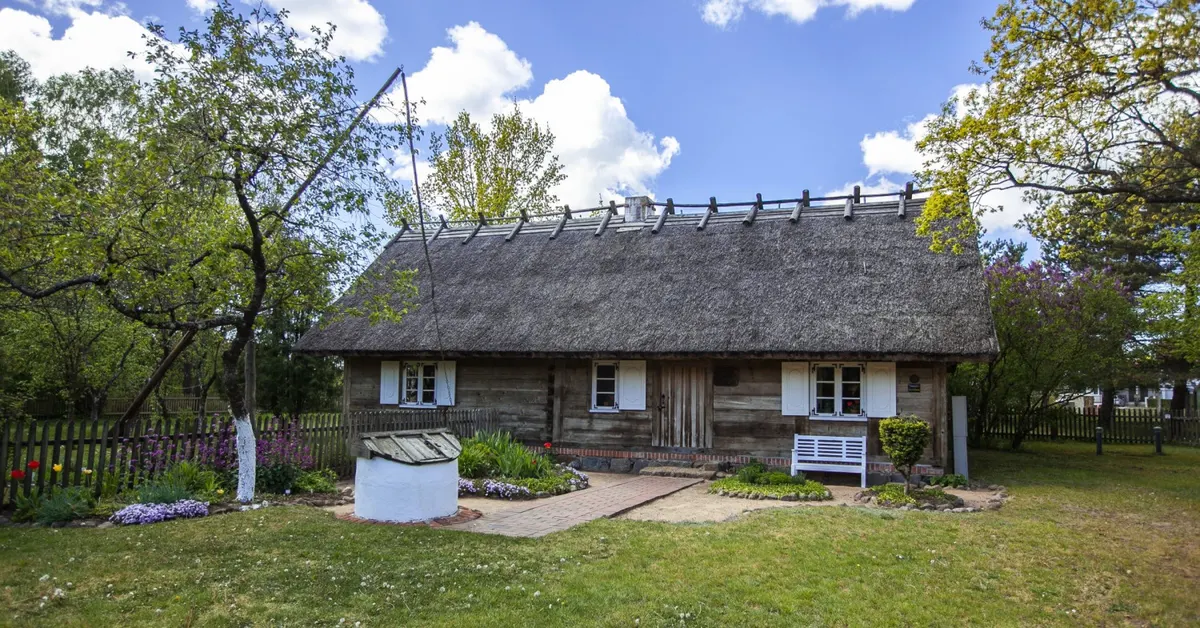 Agluonėnų etnografinė sodyba